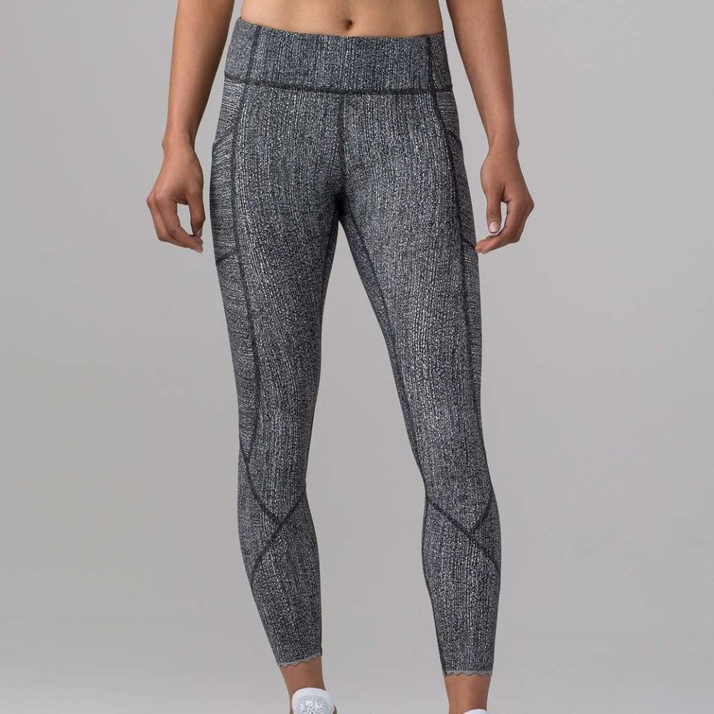 Lululemon Tight Stuff Tight II (25"), RARE! Salt Alpine White Black, Sz 6